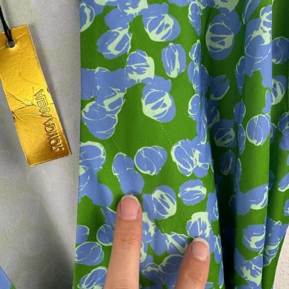 NWT Alexi Admor Paris Floral Wrap Dress - Picture 7 of 9